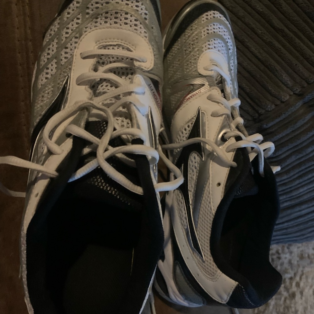 MIZUNO Wave lightning RX